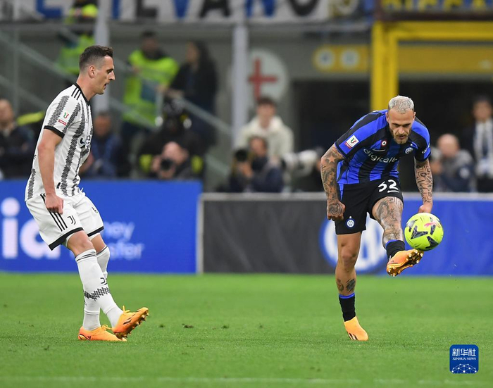 把诈唬当万 把诈唬当万